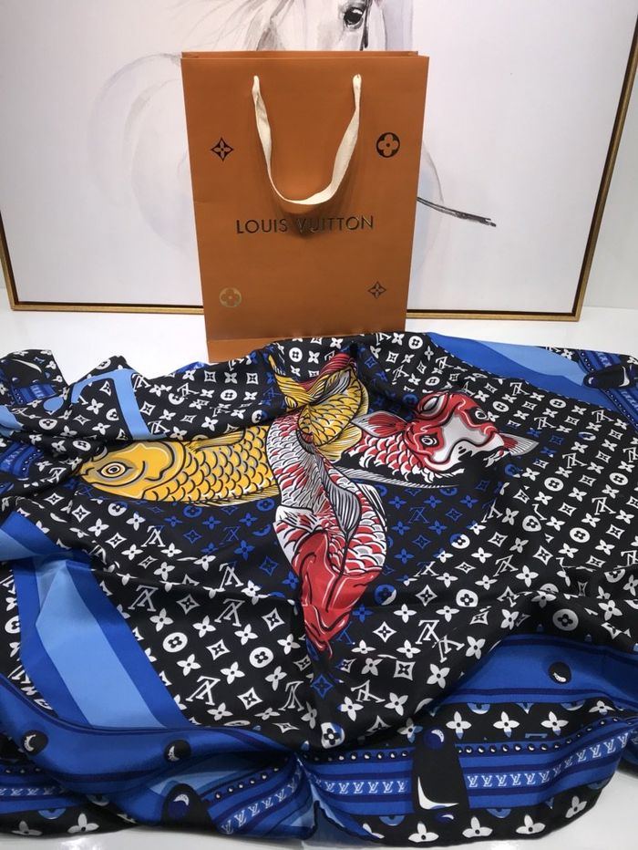 Louis Vuitton Scarf LVS00147